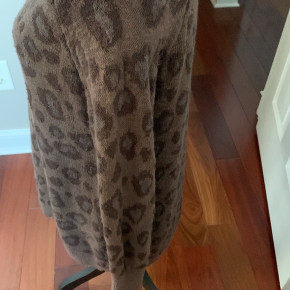 Edge by Jen Rade sweater. - Picture 3 of 9